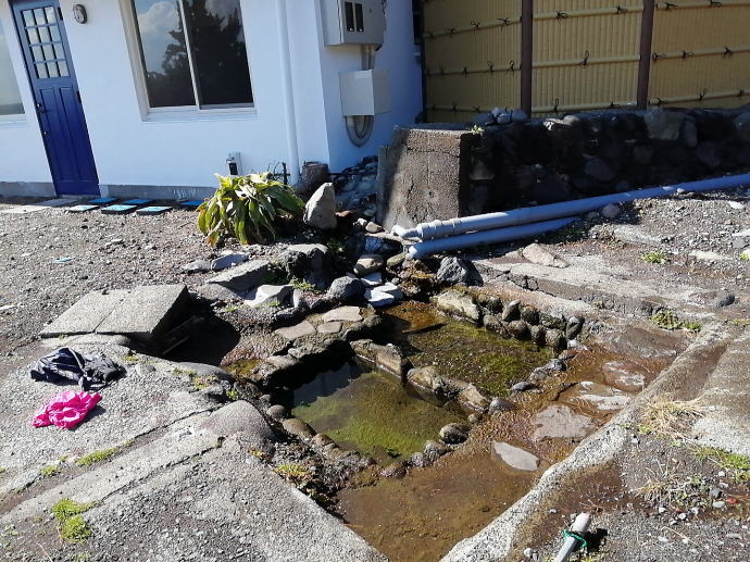 赤沢温泉　あかざわ足湯【温泉奉行所】