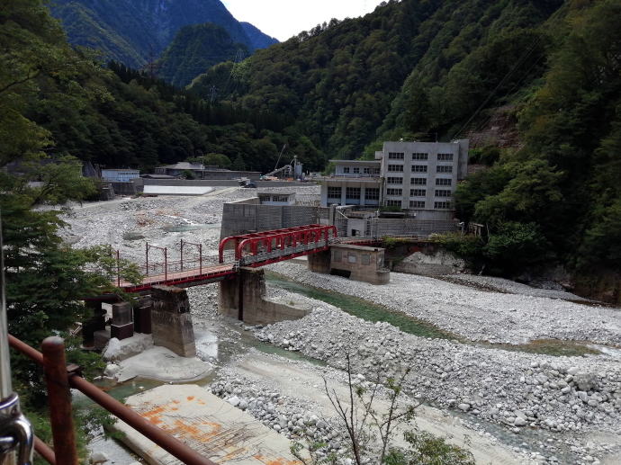 祖母谷温泉　源泉【温泉奉行所】