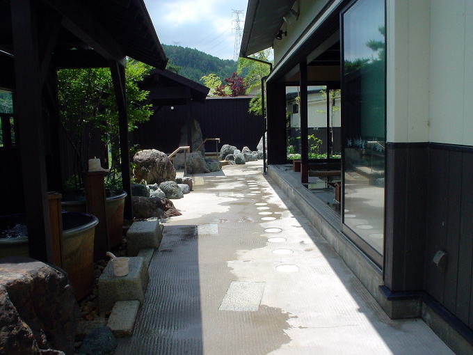 �i��������@�����̓��y�����s���z