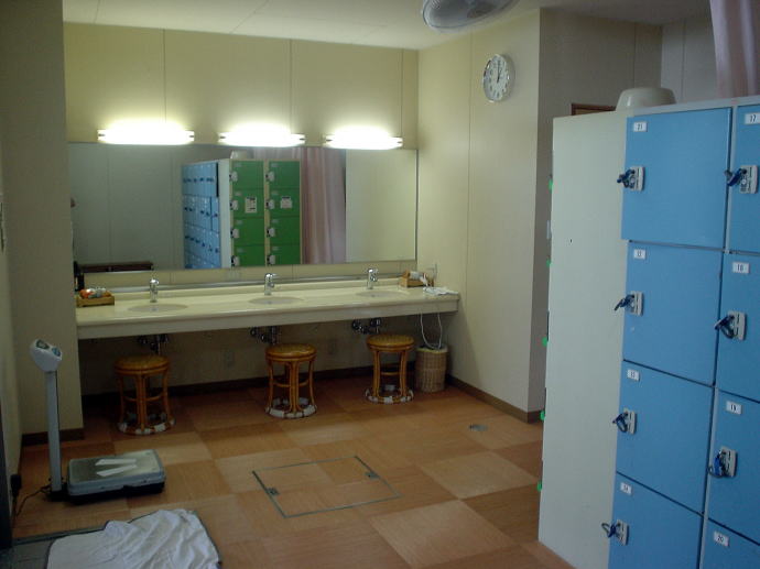 �z�O����@���̓��y�����s���z