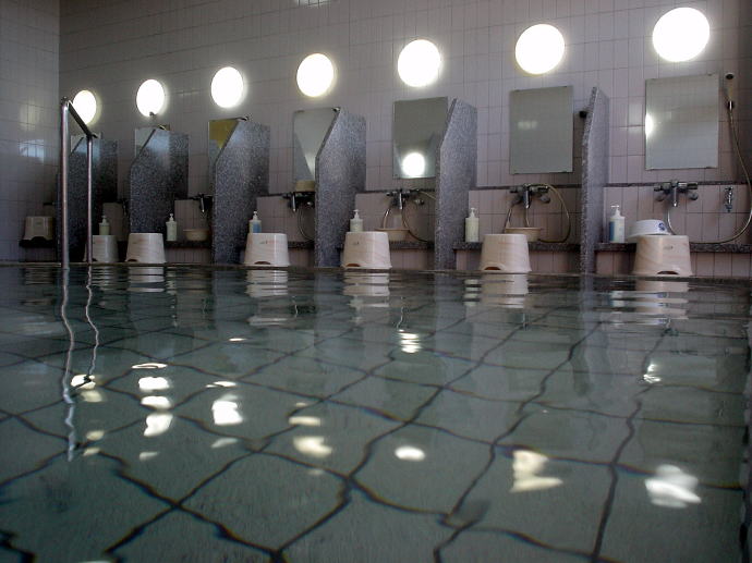 �z�O����@���̓��y�����s���z