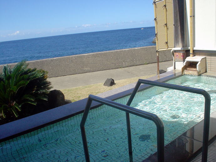 �z�O����@�I�V���C���{�C�y�����s���z