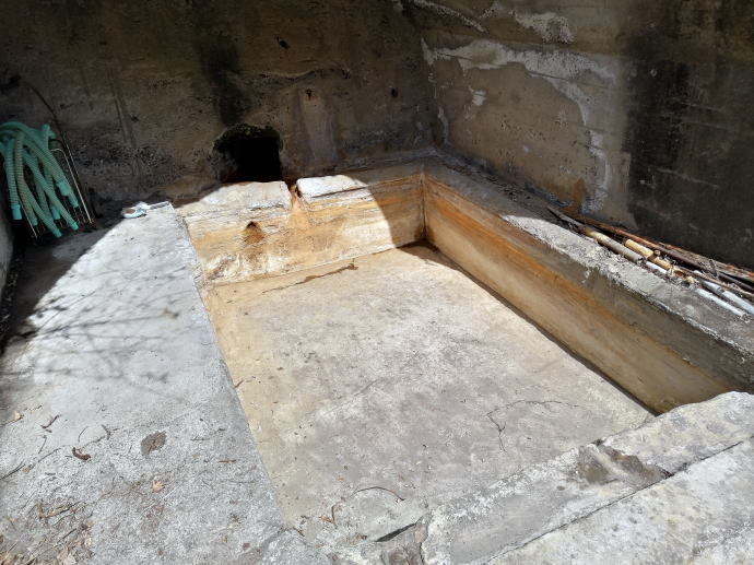 平落温泉　露天風呂【温泉奉行所】