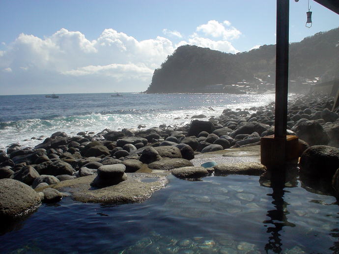 北川温泉　黒根岩風呂【温泉奉行所】