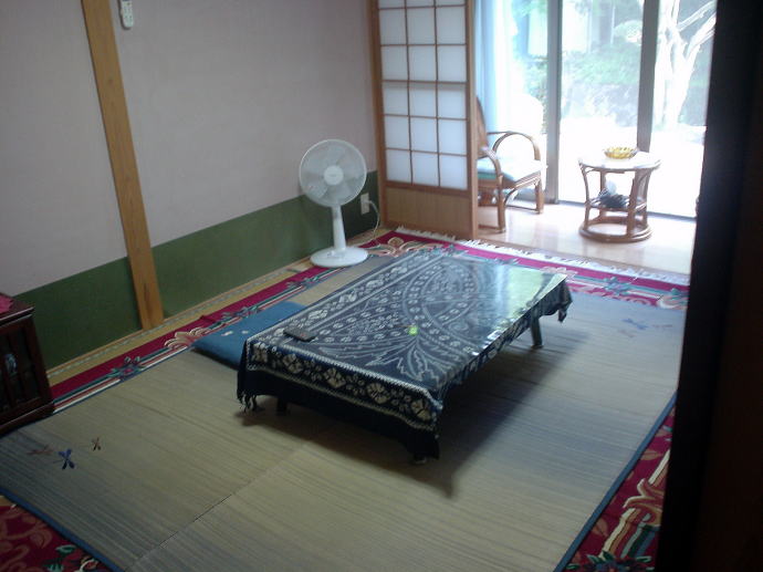 �r�c���W�E���z��@����t�y�����s���z