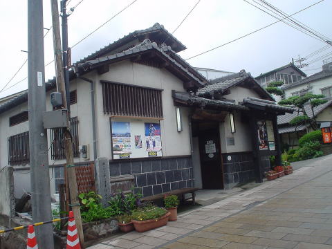 �S�։���@��l���y�����s���z