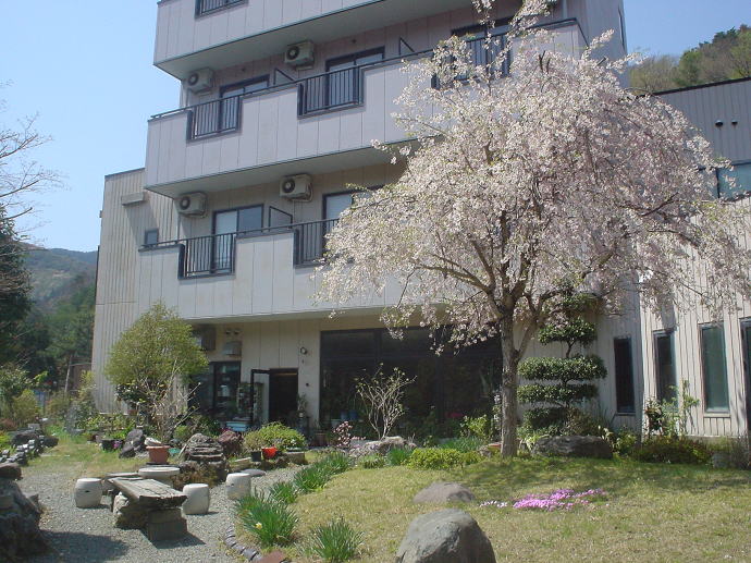 �͓��g��������@���t���X�e��܂т��y�����s���z