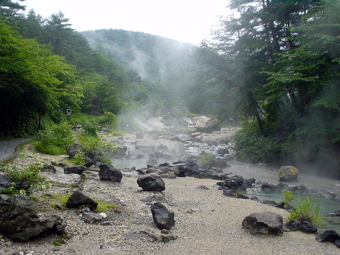 ���É���@���̉͌��I�V���C�y�����s���z