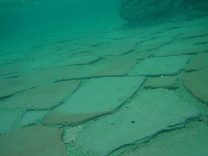 ���É���@���̉͌��I�V���C�y�����s���z