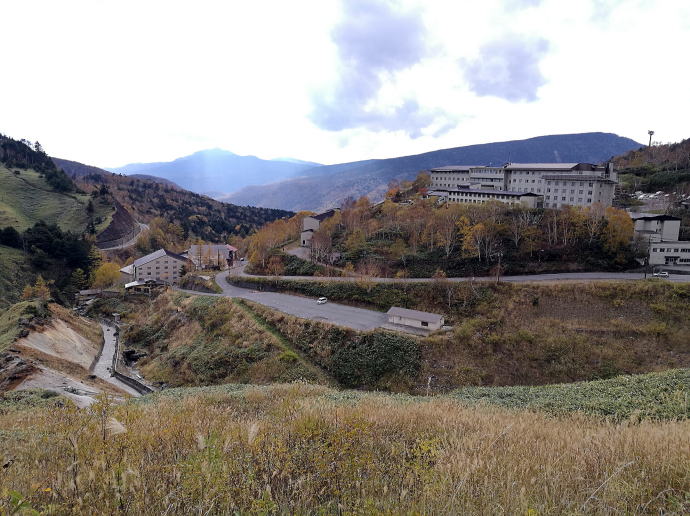 ��������@�����v�����X�z�e���y�����s���z