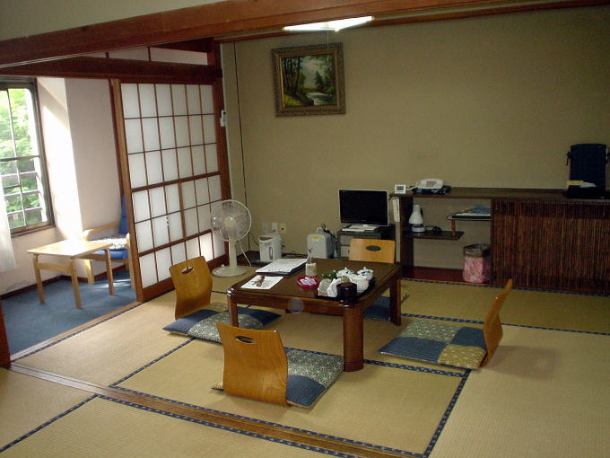 ���x���W�E������@�s�V�t�y�����s���z