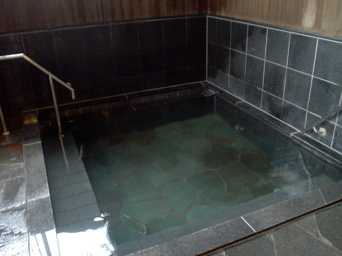 �O������@�����y�����s���z