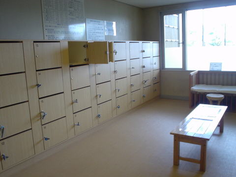 �{���l�̓��@�x�ɑ��ߍ]�����y�����s���z