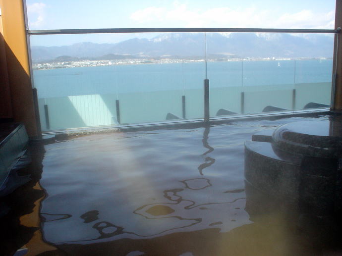 ���i�Δ��l�̓��@��R�������t�y�����s���z