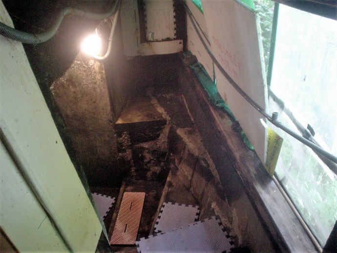 ���̓�����@�m�`�̓��y�����s���z