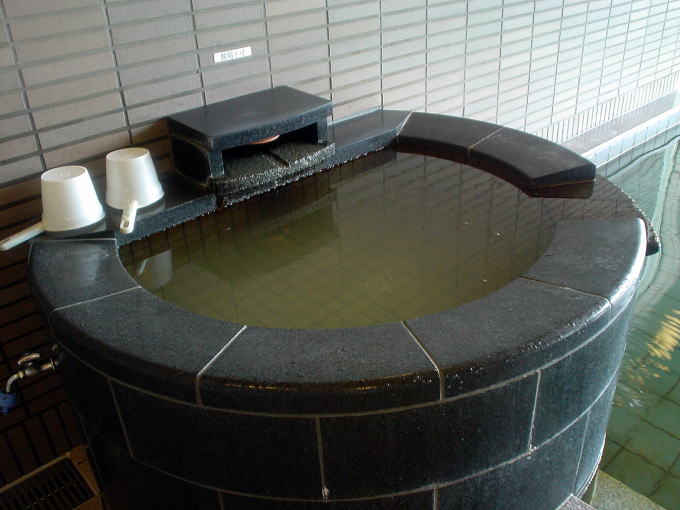 ��W����@�x�ɑ���W�H�y�����s���z