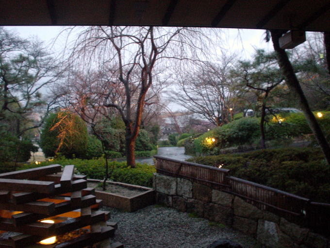 �����Ɖ���@�т�ΉԊX���y�����s���z