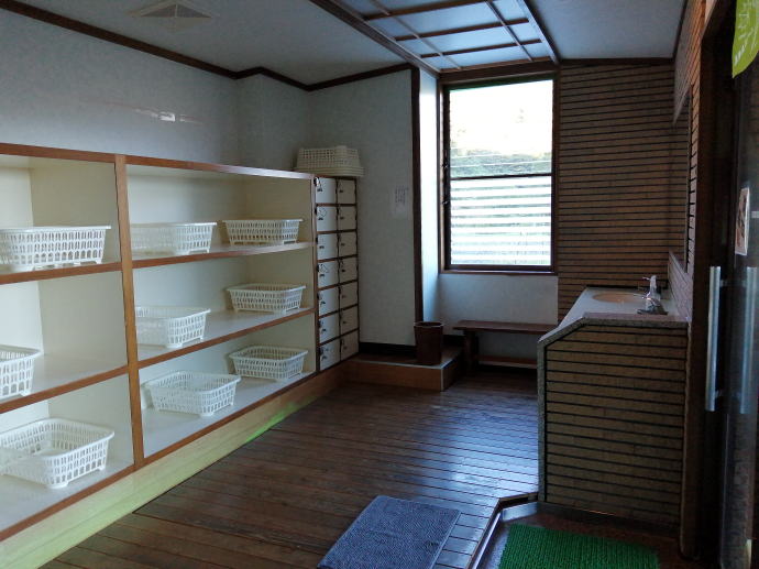 蓮華温泉　総湯【温泉奉行所】