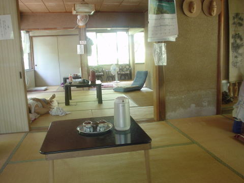 �򕌌��@���[�\�N����y�����s���z