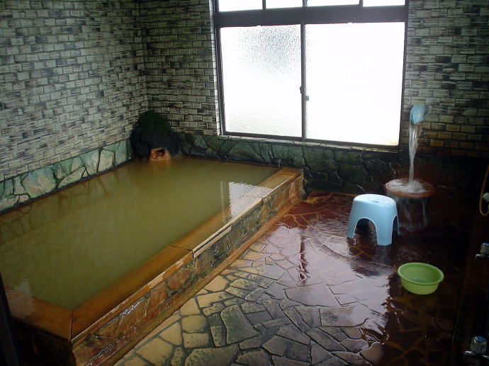 �O�r����@�u�w��t�߂̓��y�����s���z