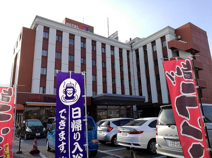 �M������@�z�e���P�Q�R�b�{�y�����s���z