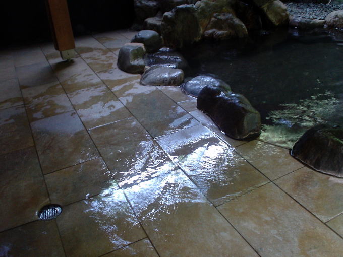 �{��J����y�����s���z