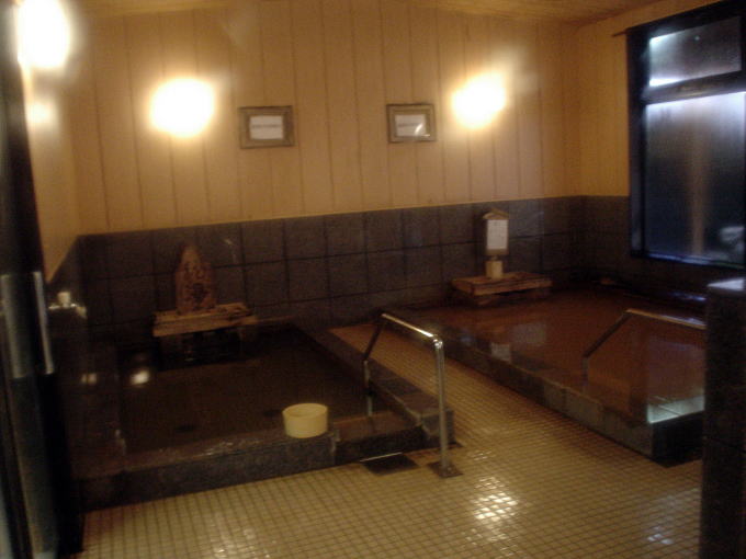 �{��J����y�����s���z