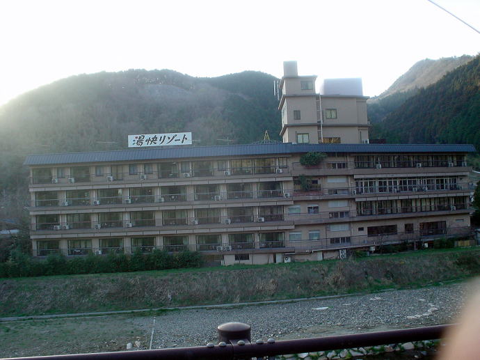 ��������@�������]�[�g�P�T���y�����s���z