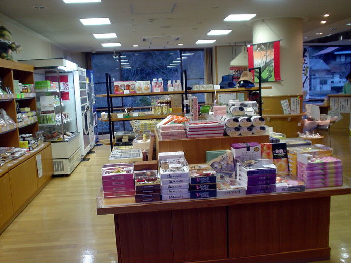 ��������@���{����فy�����s���z