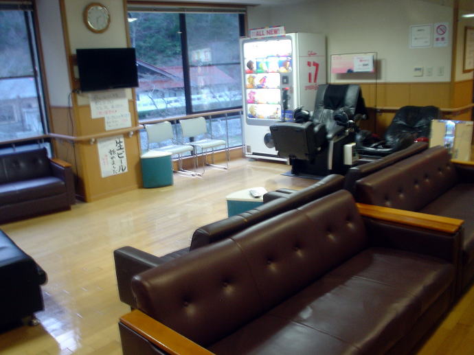 ��������@���{����فy�����s���z