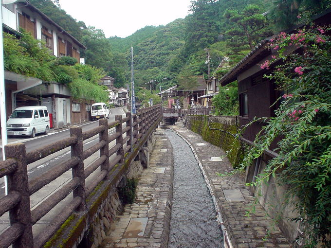 ���̕􉷐�@���ق��Â܂�y�����s���z