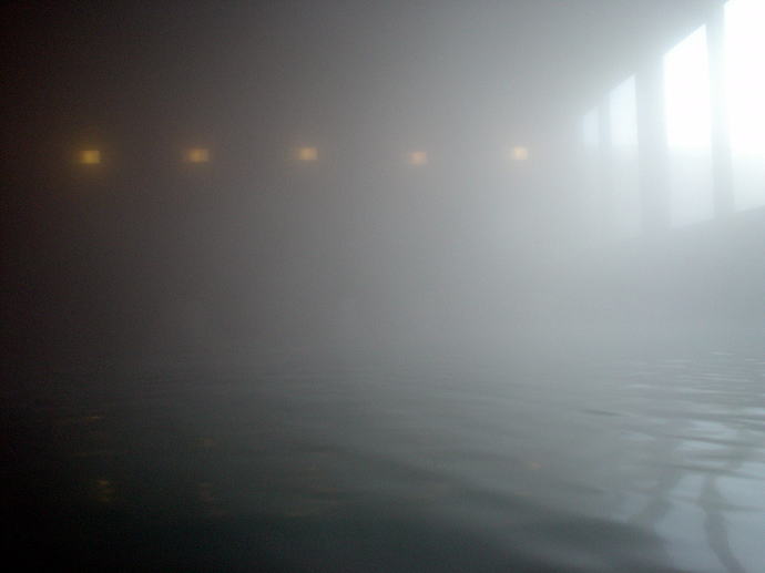 ��������@�l�G�̃z�e���y�����s���z