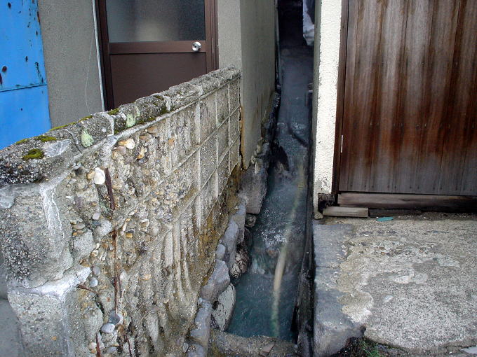 ��������@������������y�����s���z