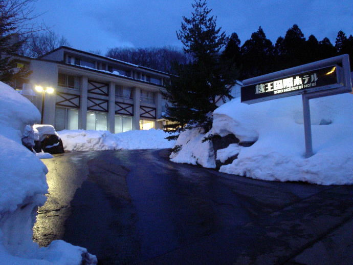 ��������@�������ۃz�e���y�����s���z