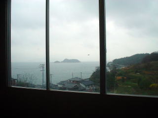 �������� �C�̂�ǂ�y�����s���z