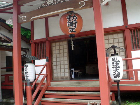 �s������y�����s���z