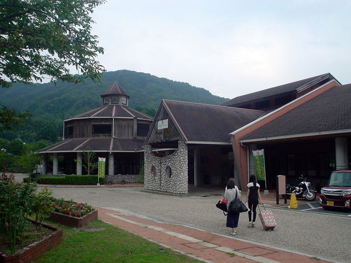 �Ɋy���R����@�A���J�f�B�A�r���b�W�y�����s���z