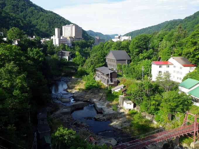 ��R�k����@���Y�̓��y�����s���z