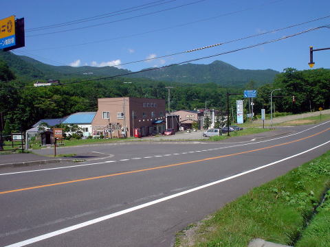 �J�����X����y�����s���z