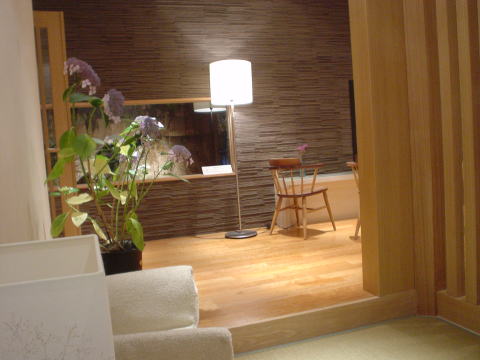 ���s�{�@�k����V�R���W�E������