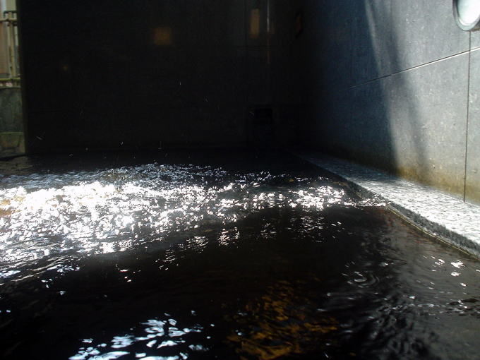 �������R����@�������y�����s���z