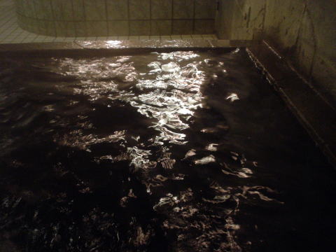 �����s�@����������y�����s���z