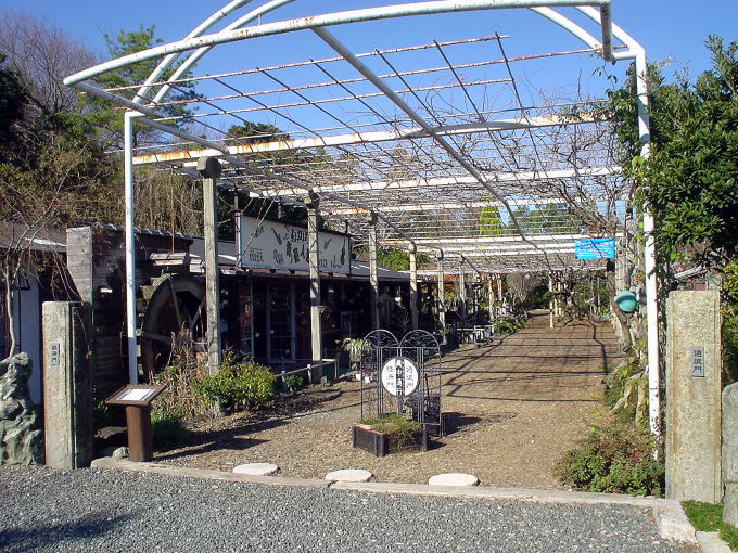 ��쉷��@���Q�̓������y�����s���z