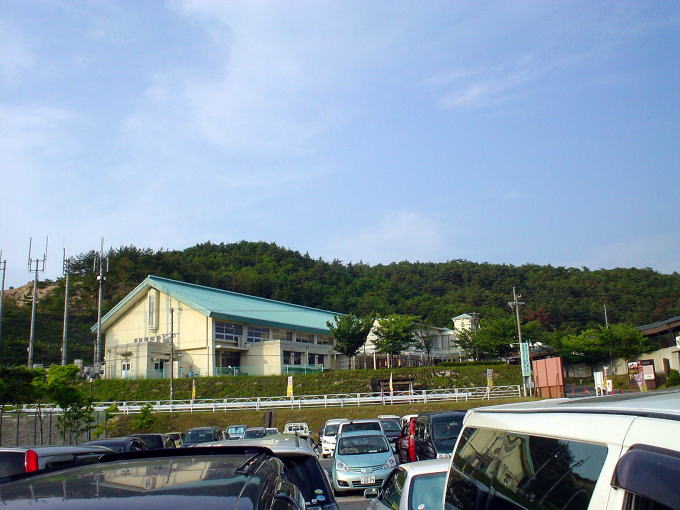 ���k����y�����s���z