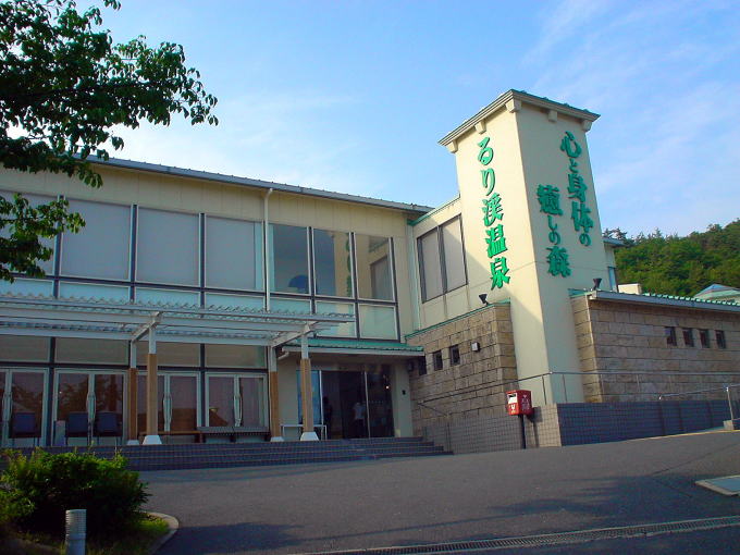 ���k����y�����s���z