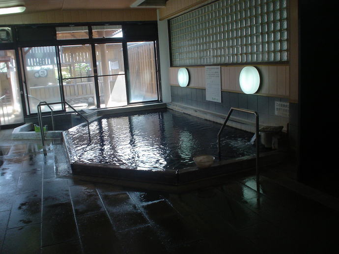 �O�r����@�����h�ɂ���ב��y�����s���z