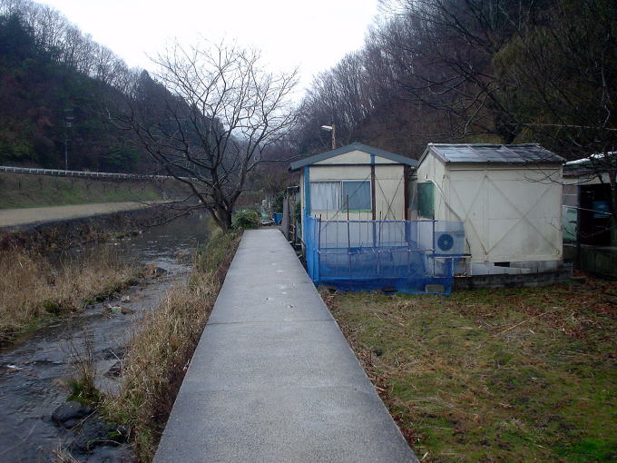 �R��C����y�����s���z