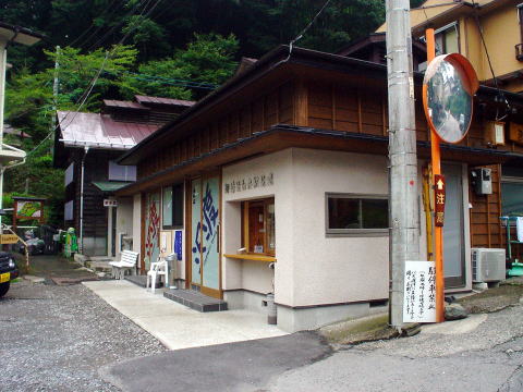 ��n����@��������y�����s���z