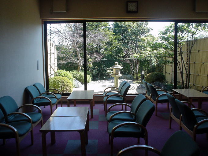 �V���̎R����@�O���[���z�e���y�����s���z