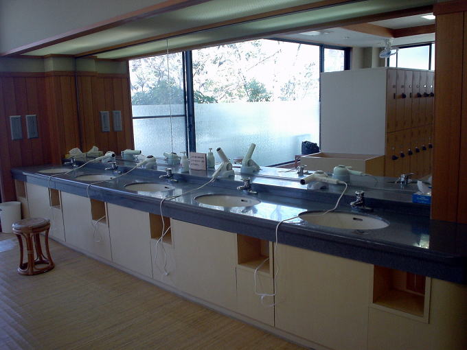 �V���̎R����@�O���[���z�e���y�����s���z